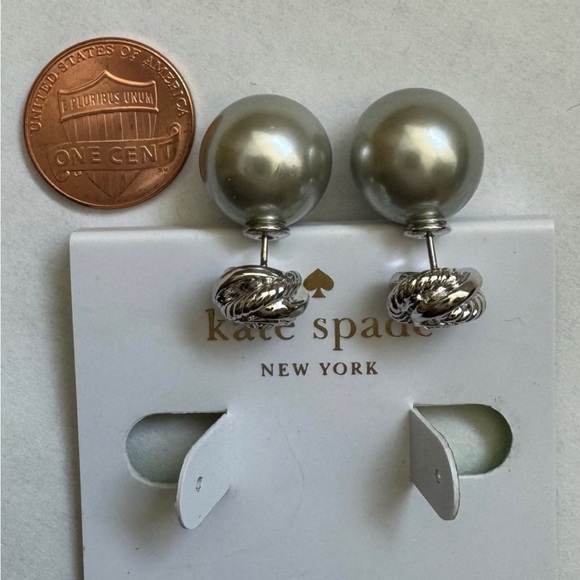 Kate Spade Grey faux pearls stud earring - Picture 3 of 7